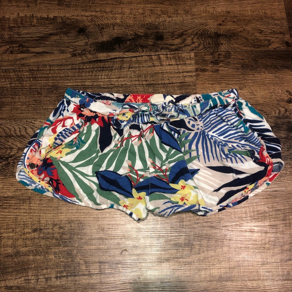 Flow-y tropical shorts